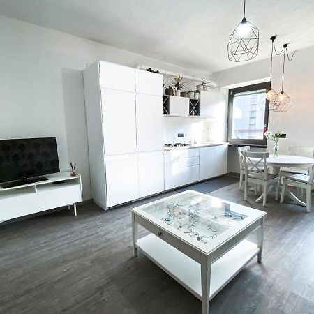 Casa San Dona - Luminoso Trilocale Con Parcheggio Apartment Turin Luaran gambar